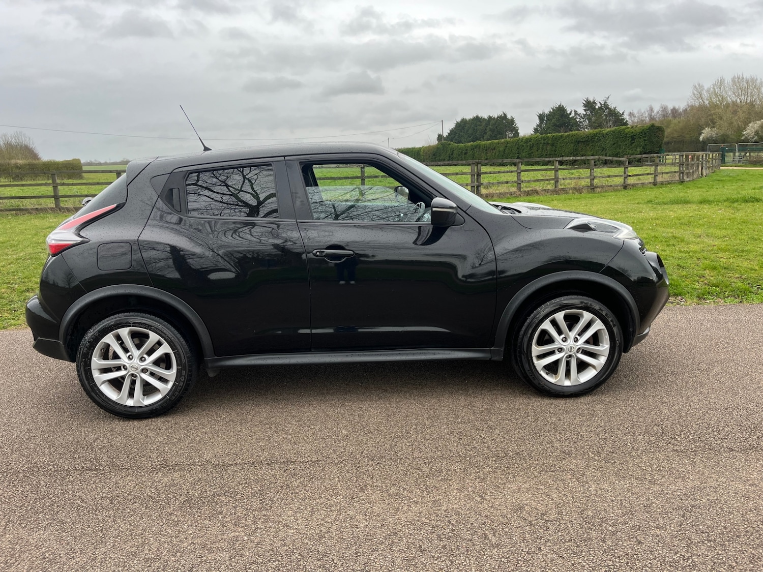 Used Nissan Juke 2015 for sale - 77916358: Photo 3