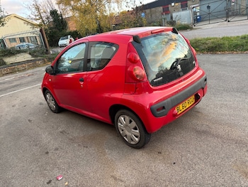 Used Peugeot 107 2011 for sale - 76445117: Photo