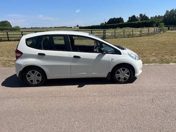 Used Honda Jazz 2014 for sale - 79190802: Photo