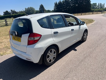 Used Honda Jazz 2014 for sale - 79190802: Photo