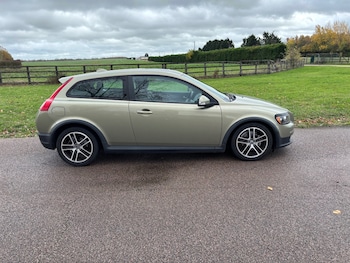 Used Volvo C30 2009 for sale - 76451785: Photo
