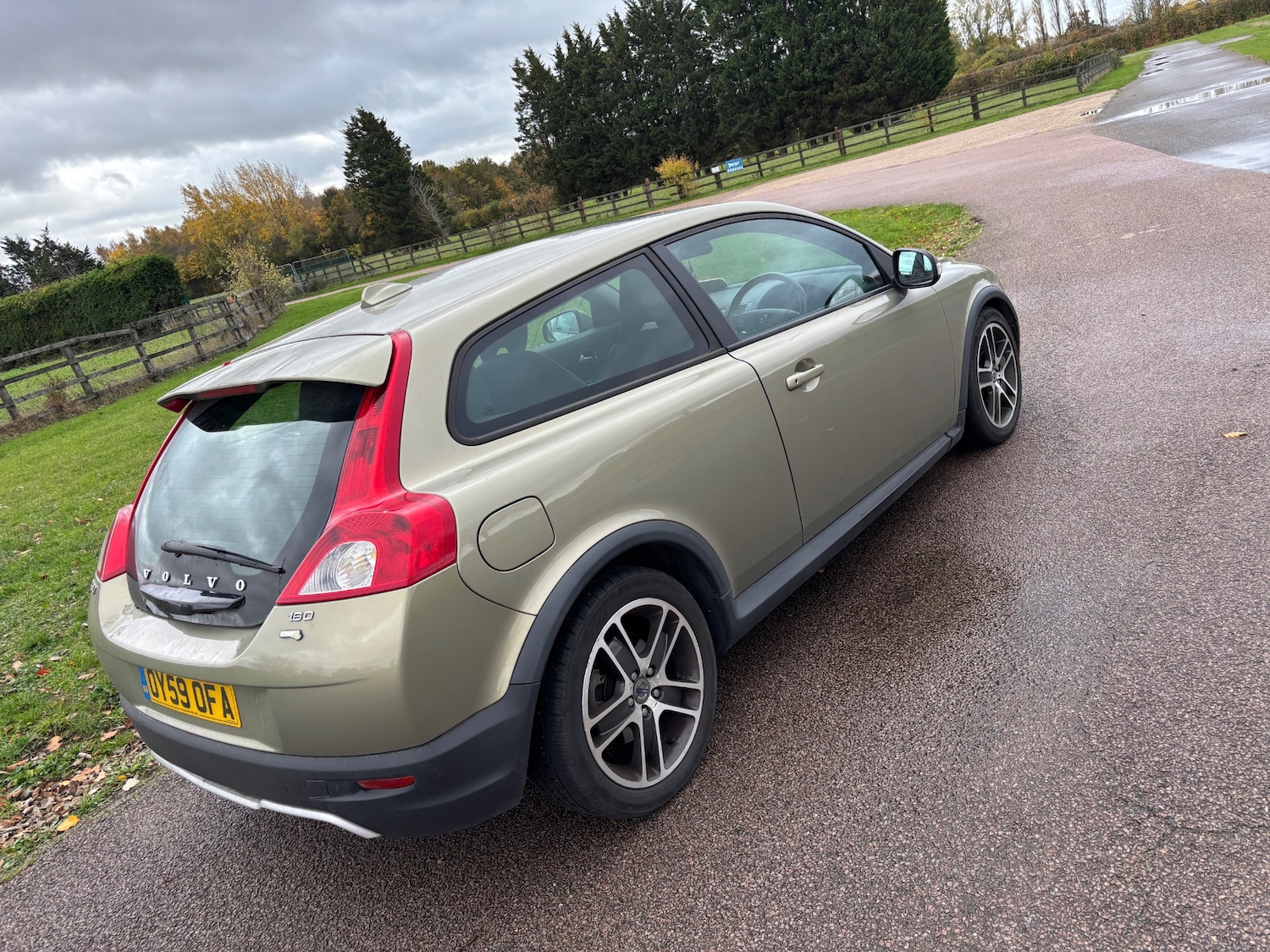 Used Volvo C30 2009 for sale - 76451785: Photo 4