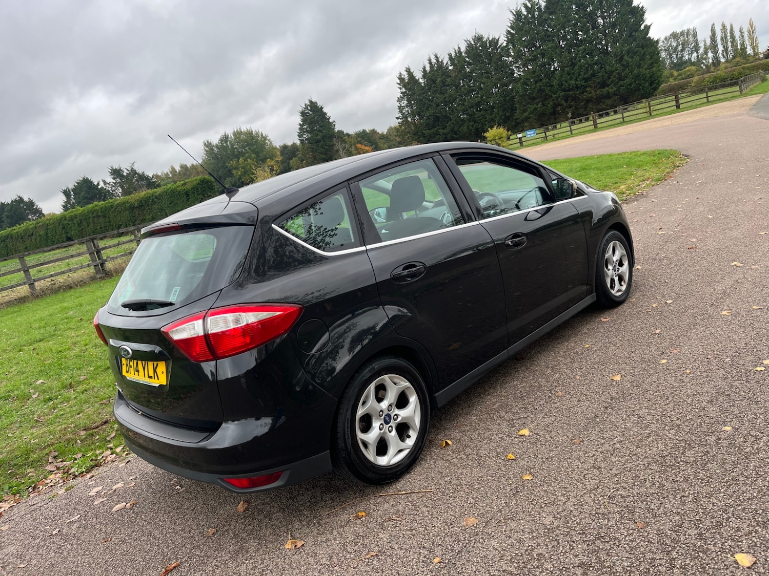 Used Ford C-Max 2014 for sale - 76253031: Photo 4