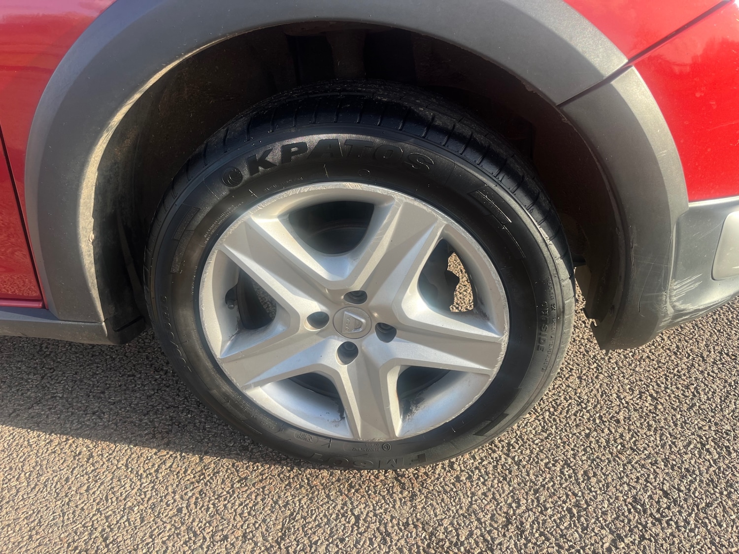 Used Dacia Sandero Stepway 2016 for sale - 76566446: Photo 10