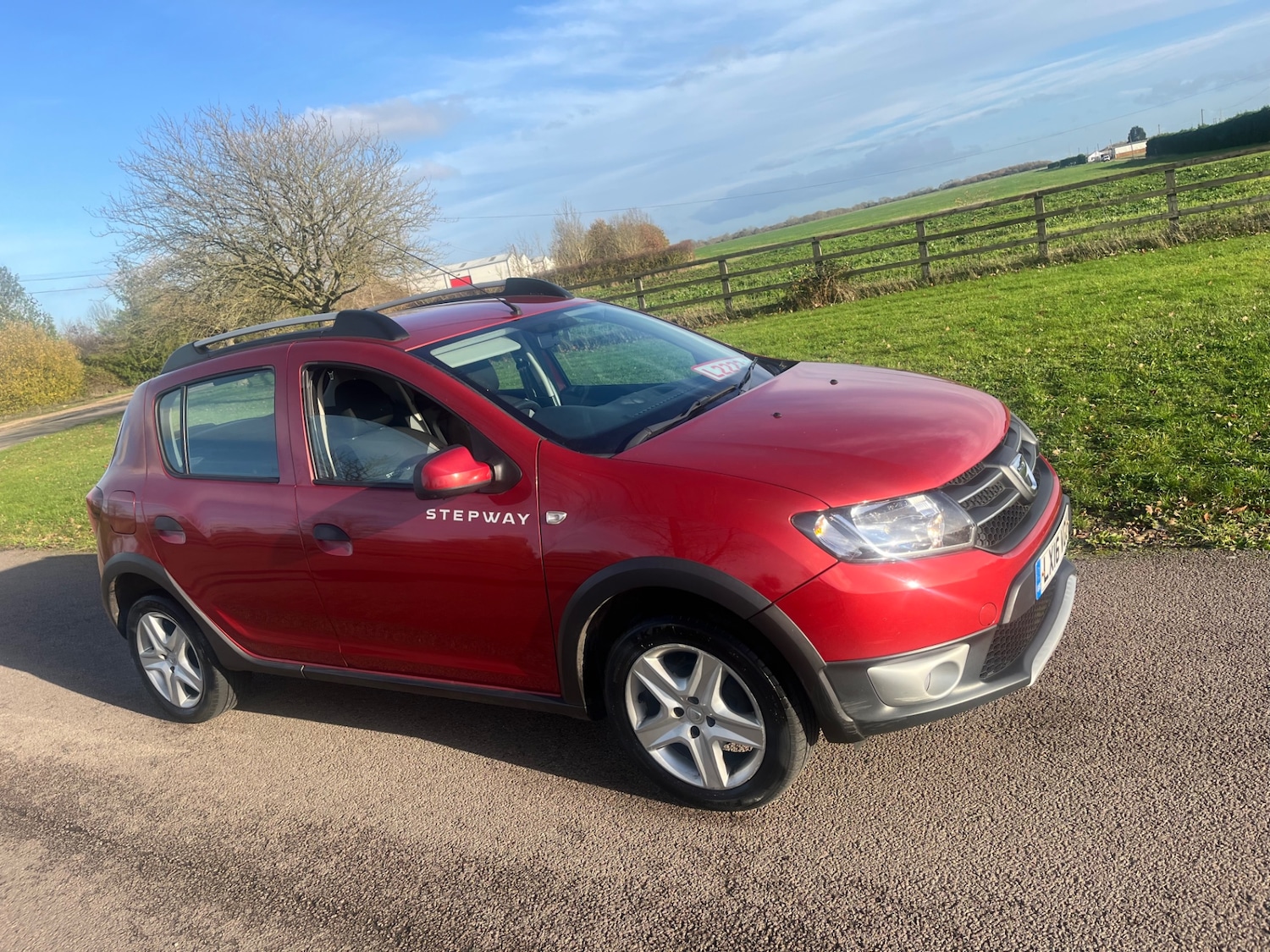 Used Dacia Sandero Stepway 2016 for sale - 76566446: Photo 2