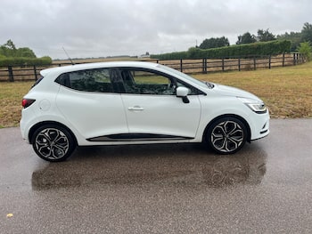 Used Renault Clio 2017 for sale - 79771655: Photo