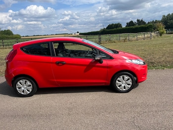 Used Ford Fiesta 2011 for sale - 75421018: Photo