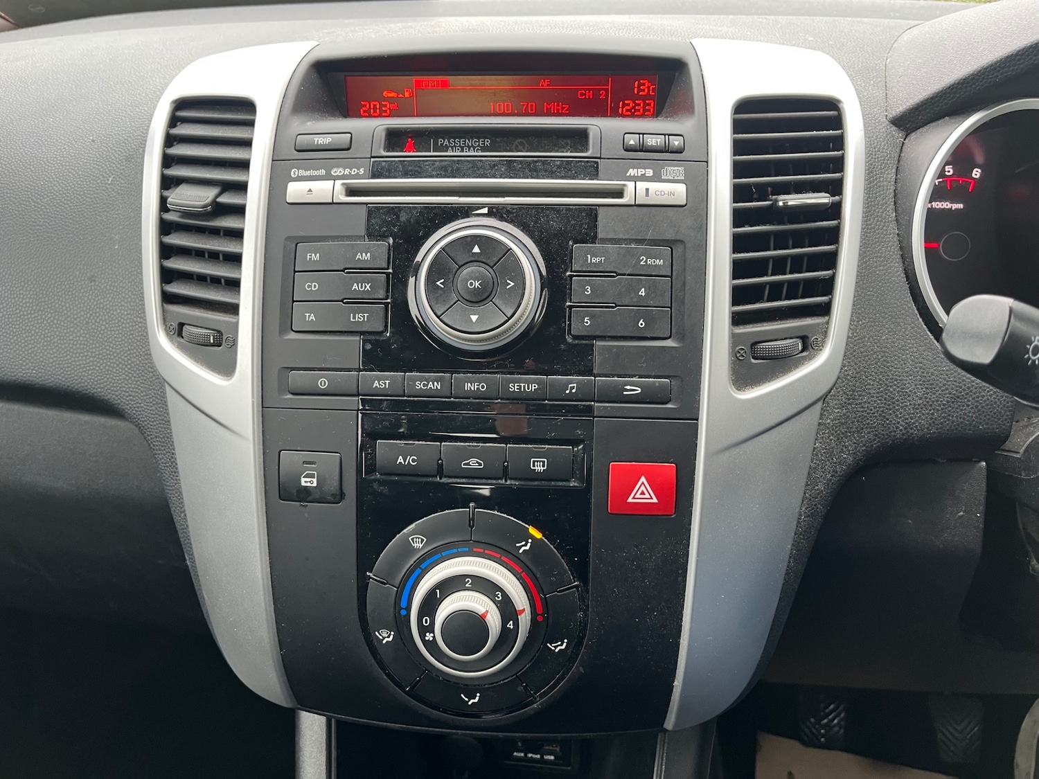 Used Kia Venga 2012 for sale - 76892778: Photo 13