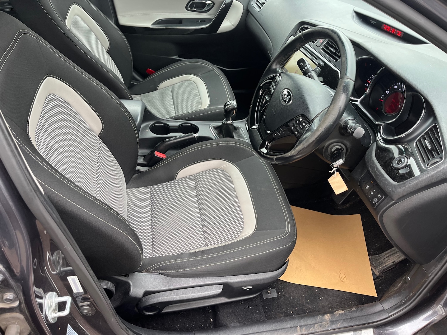 Used Kia Ceed 2014 for sale - 78197164: Photo 14