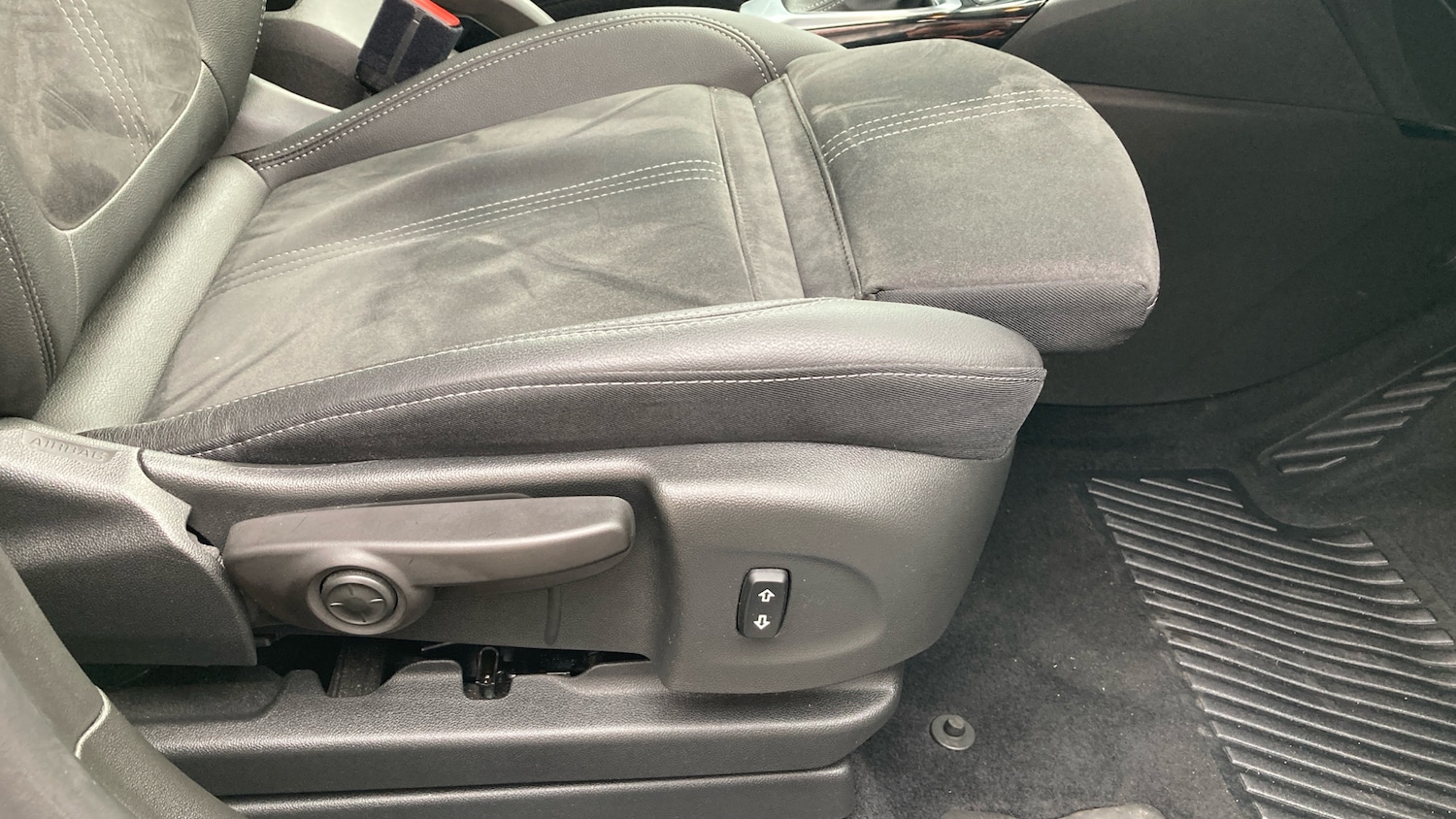 Used Vauxhall Crossland 2022 for sale - 76959805: Photo 29