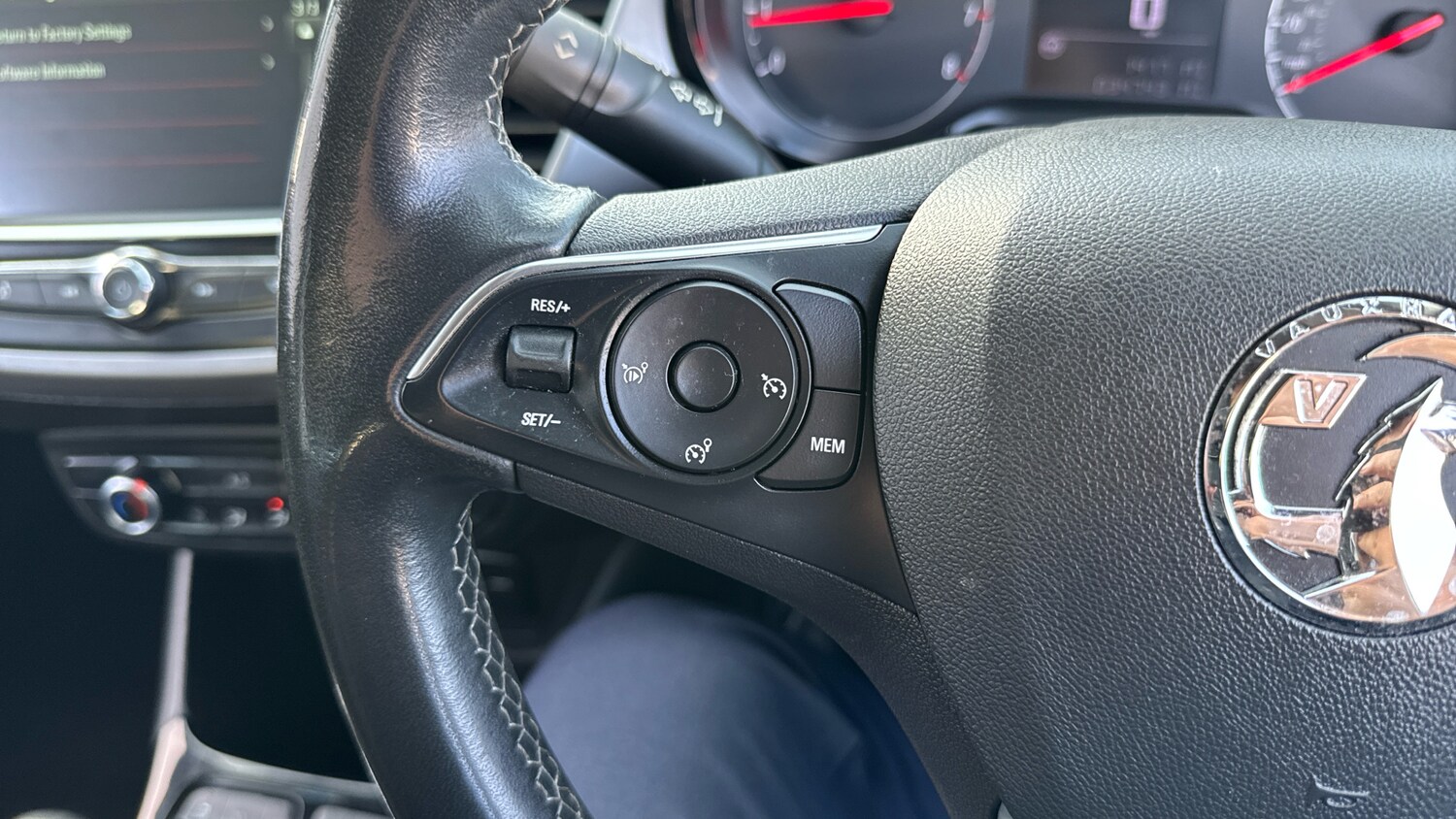 Used Vauxhall Crossland 2021 for sale - 76693253: Photo 34