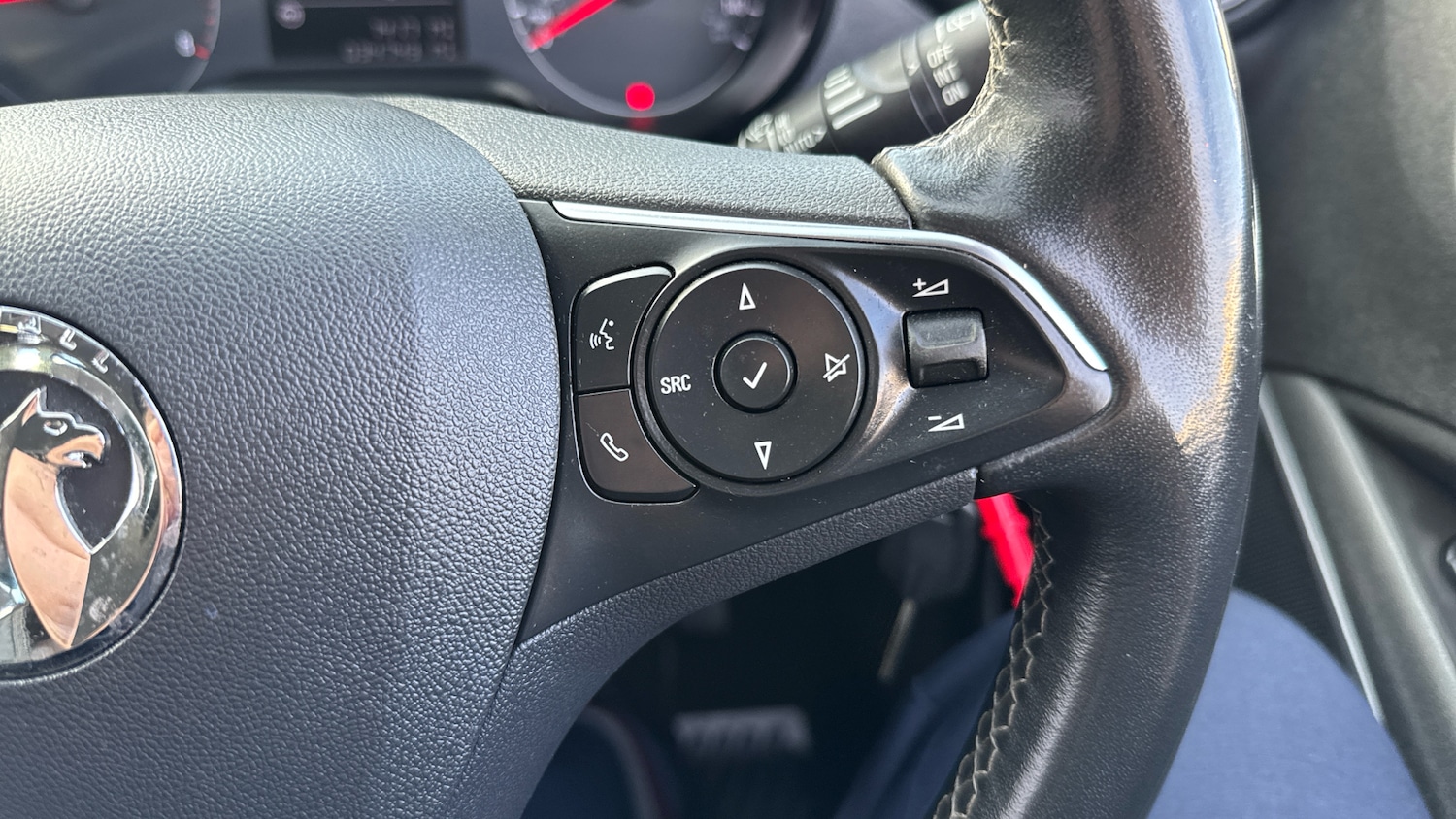 Used Vauxhall Crossland 2021 for sale - 76693253: Photo 35