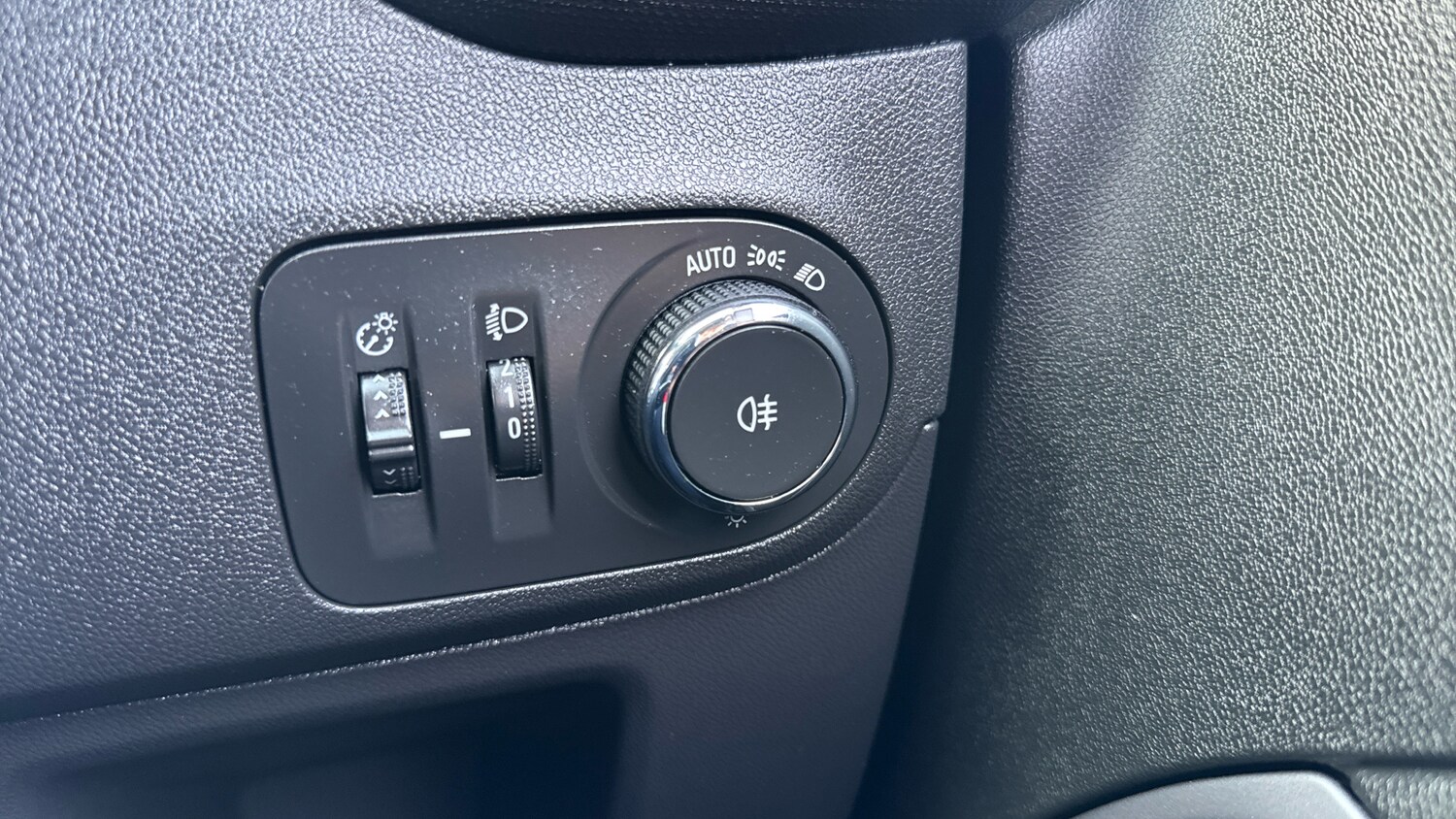 Used Vauxhall Crossland 2021 for sale - 76693253: Photo 38