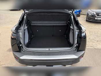 Used Peugeot 2008 2025 for sale - 77715257: Photo