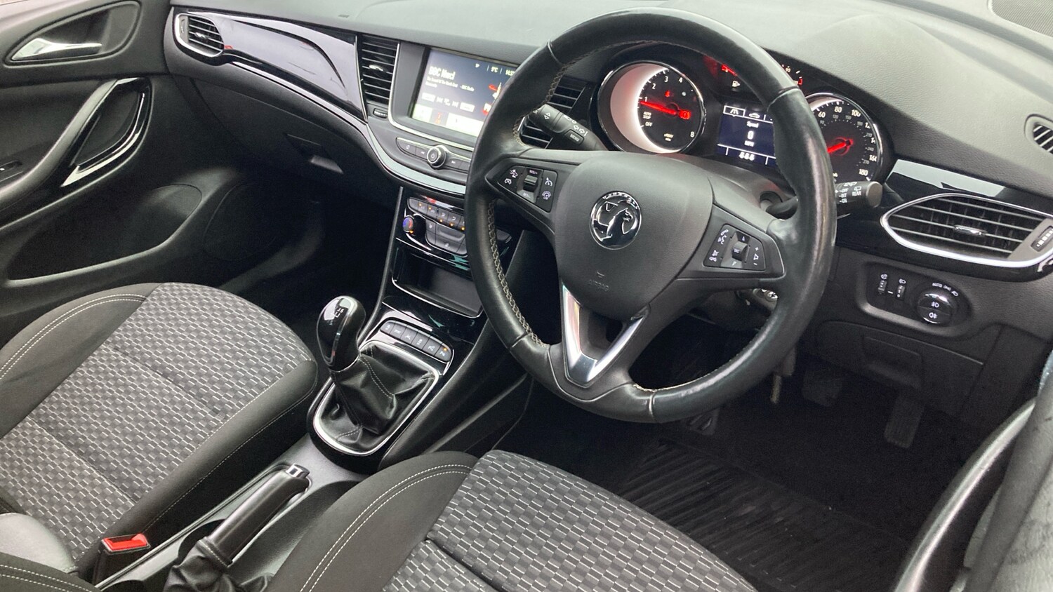 Used Vauxhall Astra 2018 for sale - 76777225: Photo 11