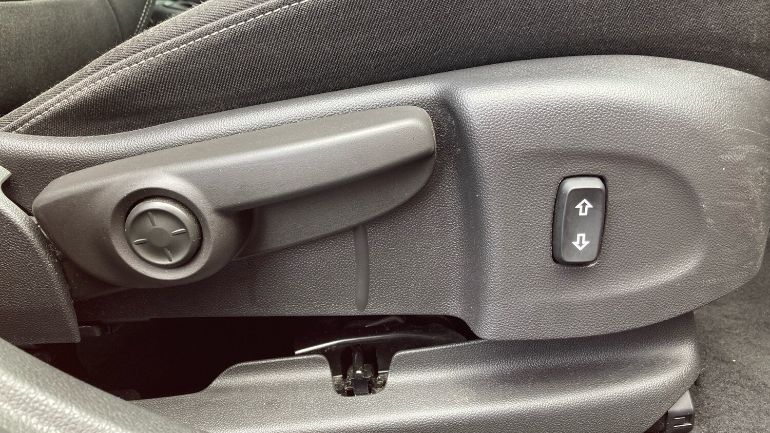 Used Vauxhall Astra 2018 for sale - 76777225: Photo 39