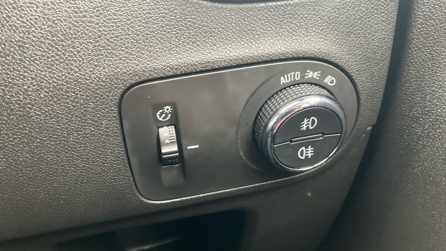 Used Vauxhall Crossland 2022 for sale - 76114181: Photo 25