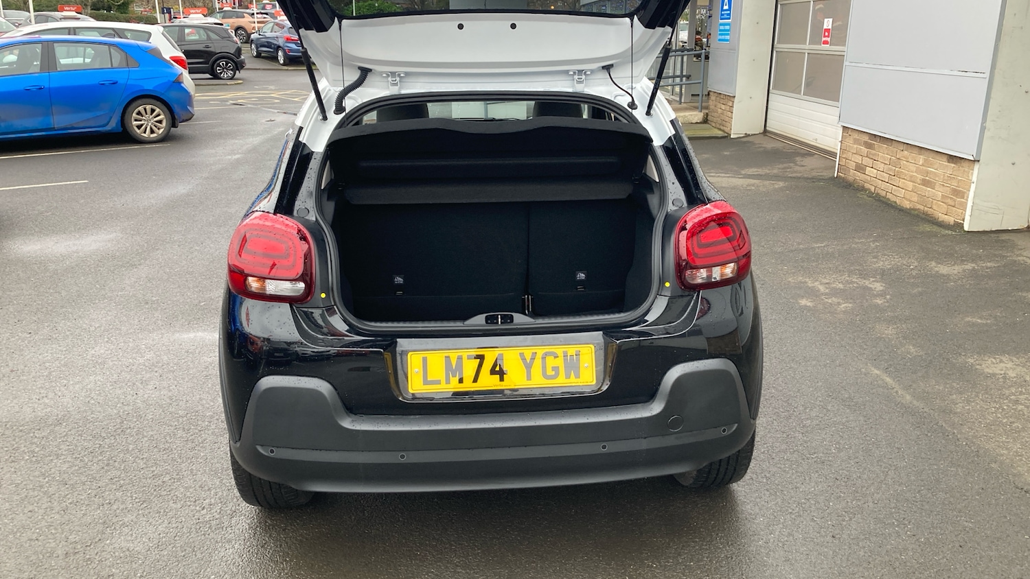 Used Citroen C3 2024 for sale - 76971850: Photo 4