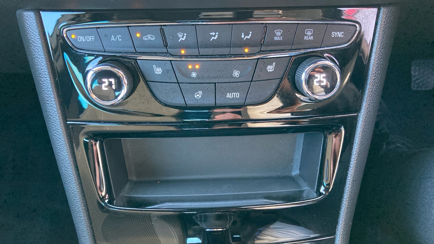 Used Vauxhall Astra 2021 for sale - 76391627: Photo 33