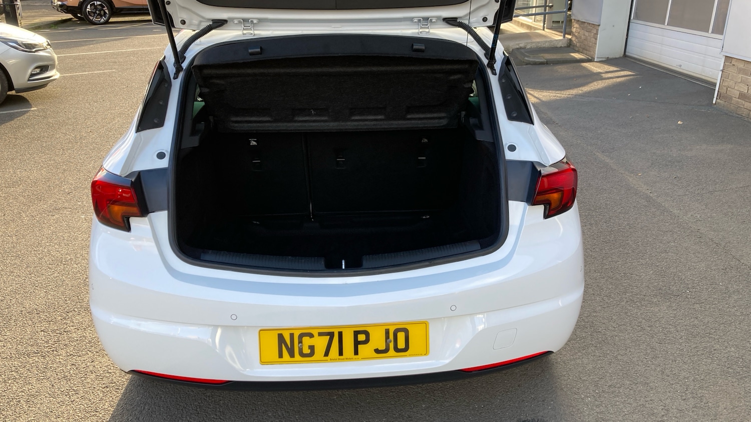 Used Vauxhall Astra 2021 for sale - 76391627: Photo 4