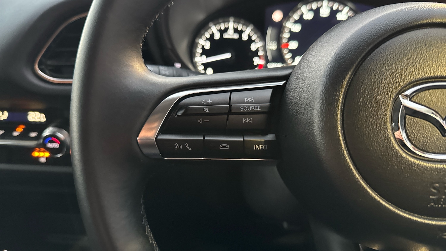 Used Mazda CX-30 2023 for sale - 76605470: Photo 33