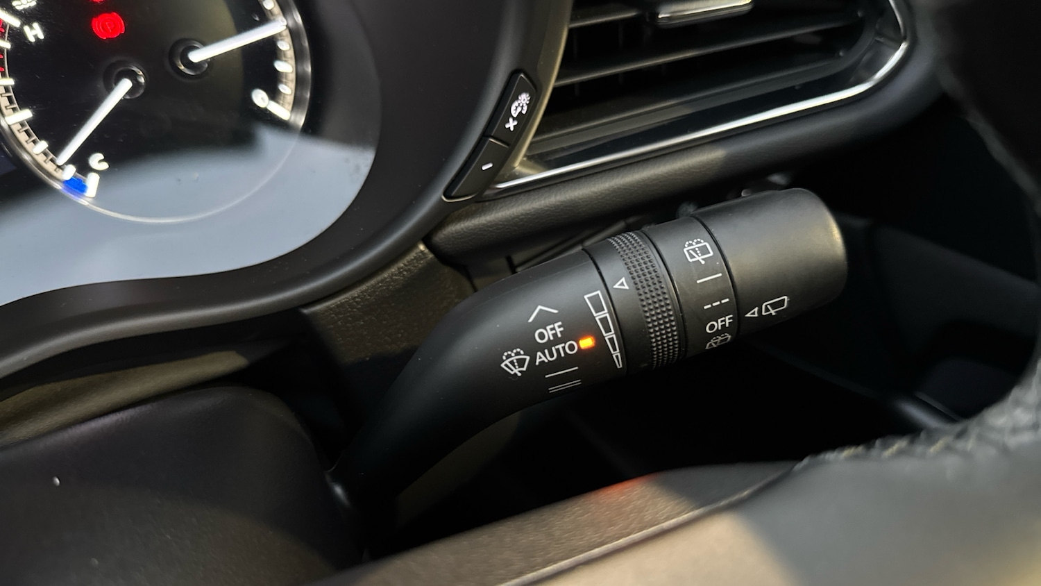 Used Mazda CX-30 2023 for sale - 76605470: Photo 35