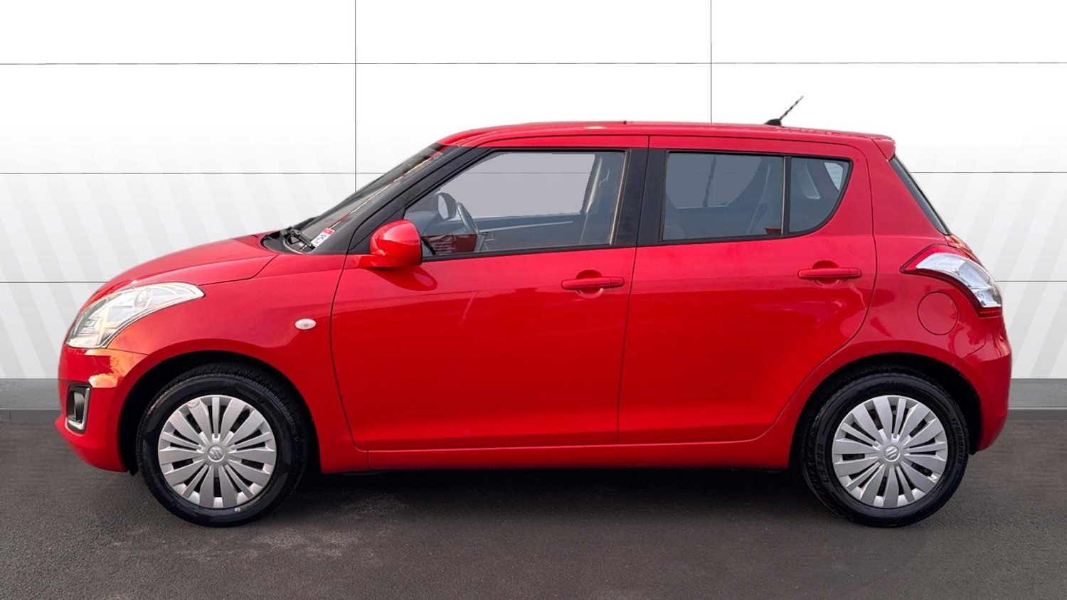 Used Suzuki Swift 2016 for sale - 77220251: Photo 5