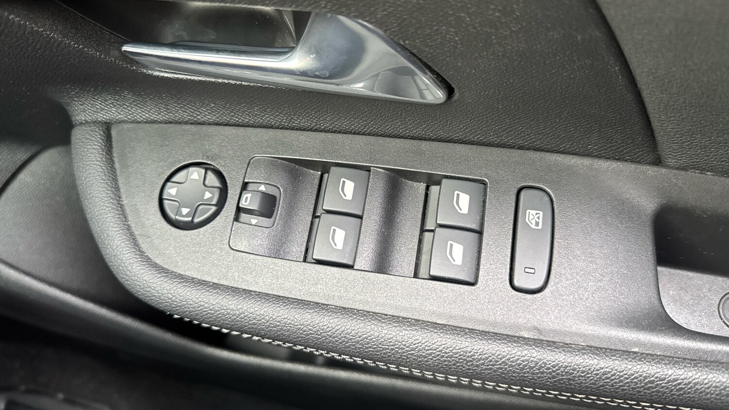 Used Vauxhall Mokka 2023 for sale - 76761935: Photo 35