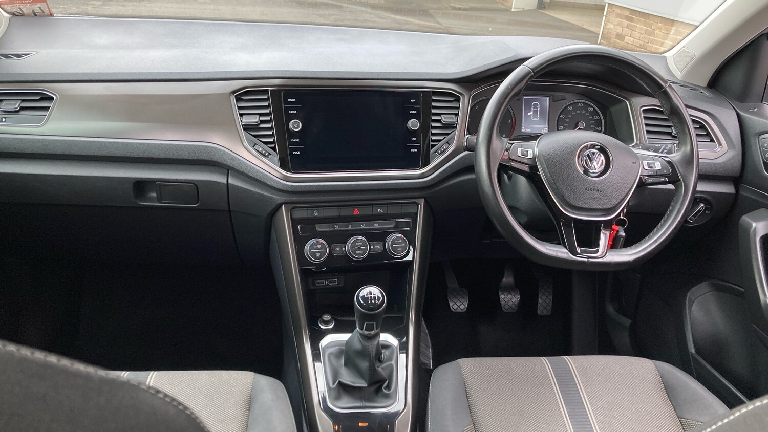 Used Volkswagen T-Roc 2019 for sale - 78223203: Photo 10