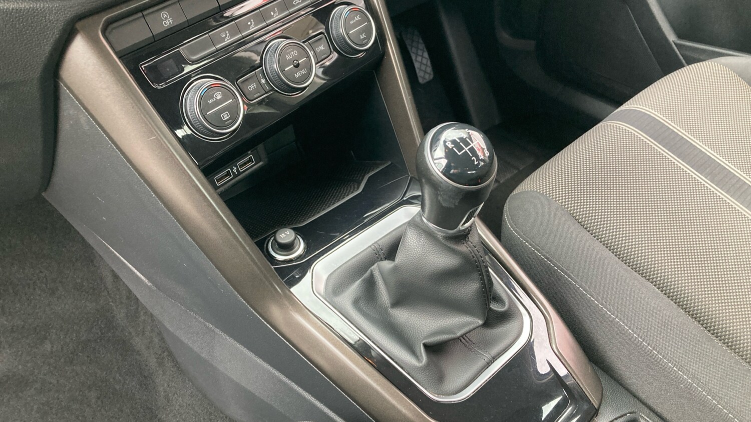 Used Volkswagen T-Roc 2019 for sale - 78223203: Photo 13