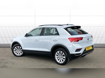 Used Volkswagen T-Roc 2019 for sale - 78223203: Photo