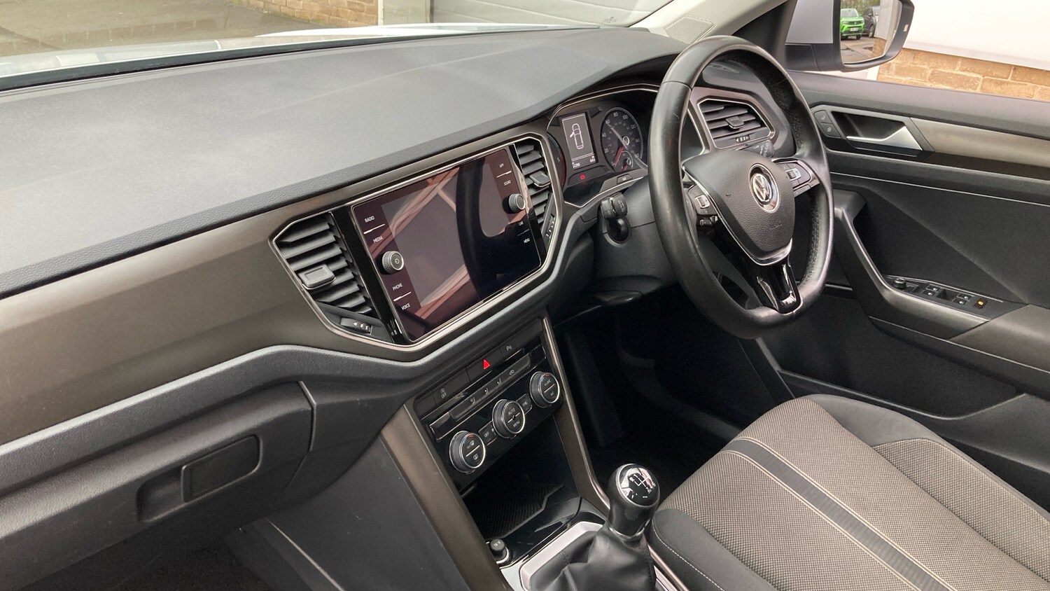 Used Volkswagen T-Roc 2019 for sale - 78223203: Photo 9