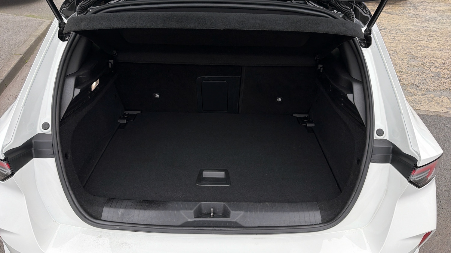 Used Vauxhall Astra 2023 for sale - 77404500: Photo 4