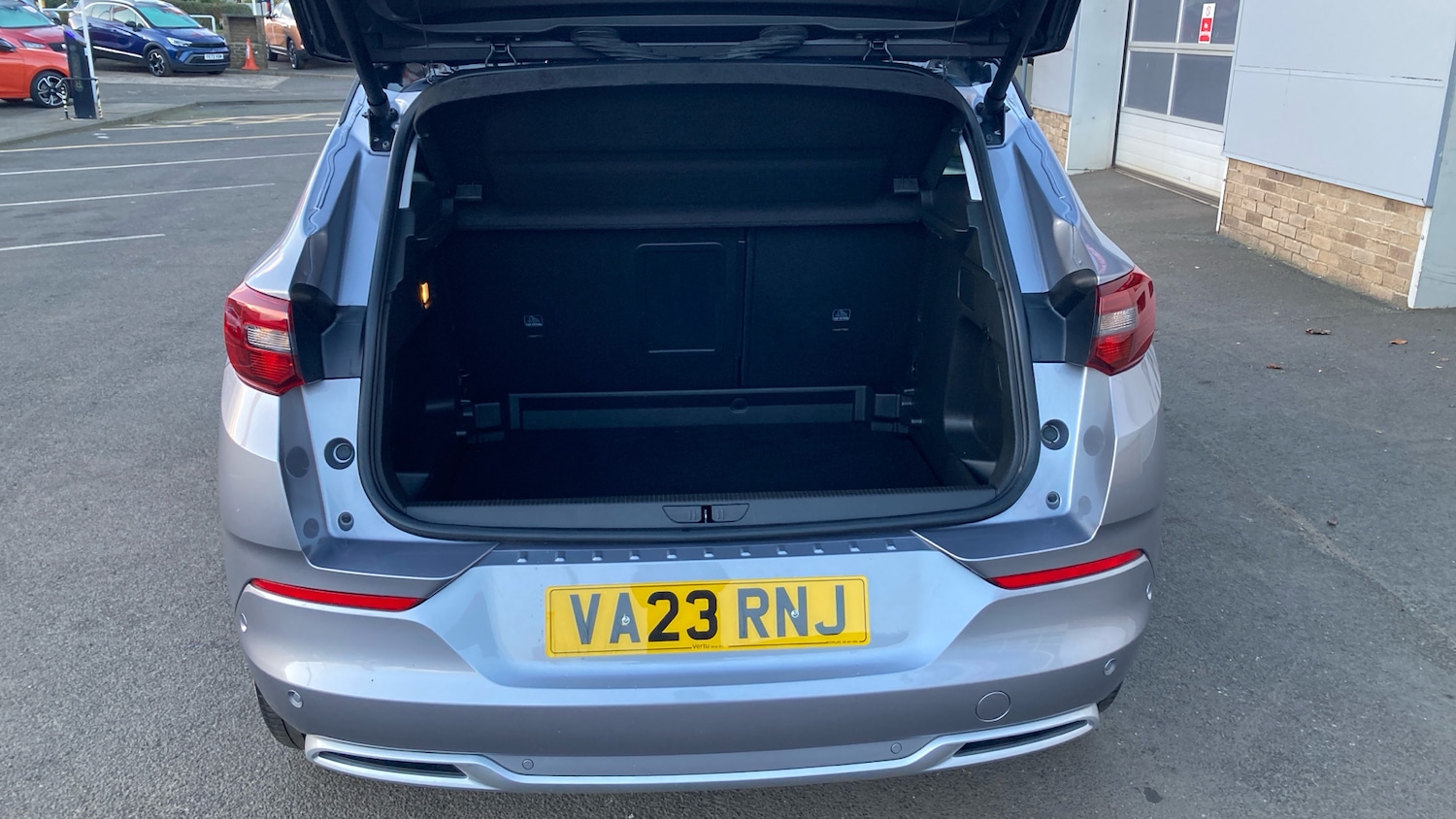 Used Vauxhall Grandland 2023 for sale - 77135667: Photo 4