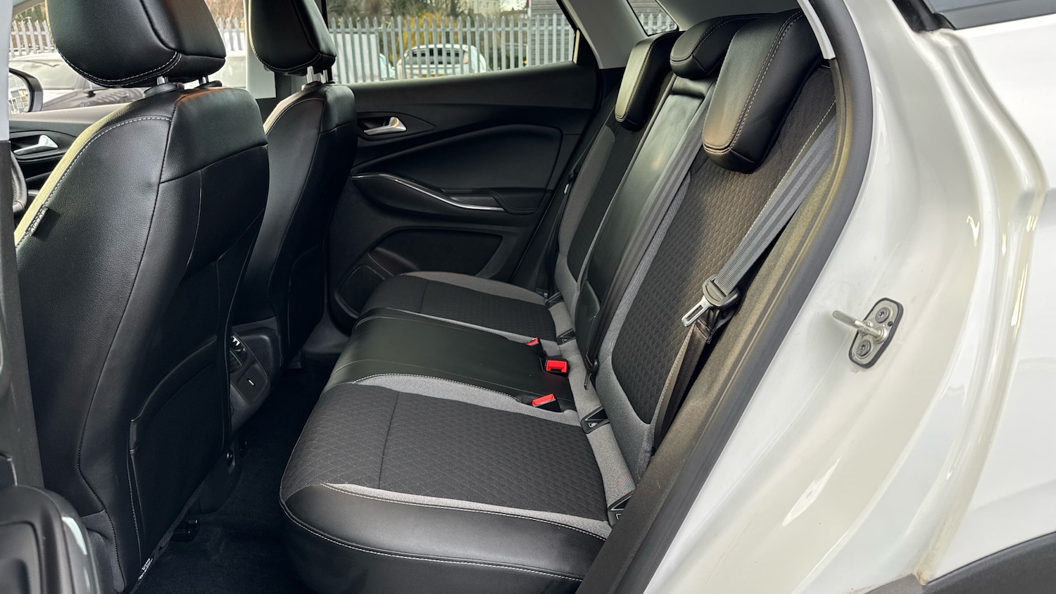 Used Vauxhall Grandland X 2020 for sale - 76921201: Photo 16