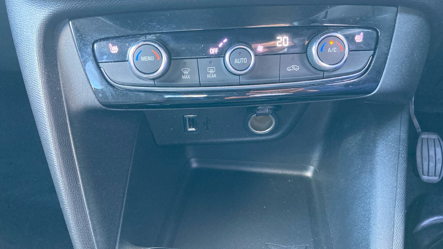 Vehicle 28