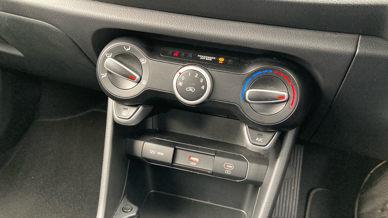 Used Kia Picanto 2024 for sale - 77871883: Photo 24