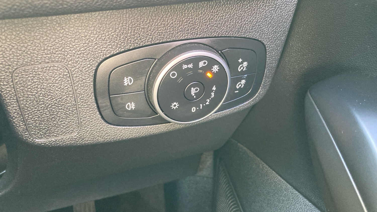 Used Ford Focus 2021 for sale - 78109258: Photo 31