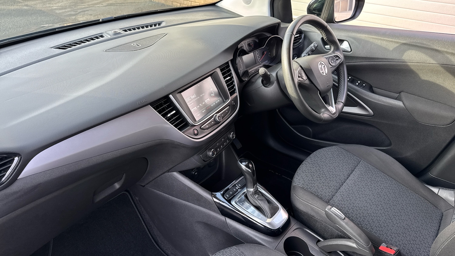 Used Vauxhall Crossland 2023 for sale - 77113286: Photo 9