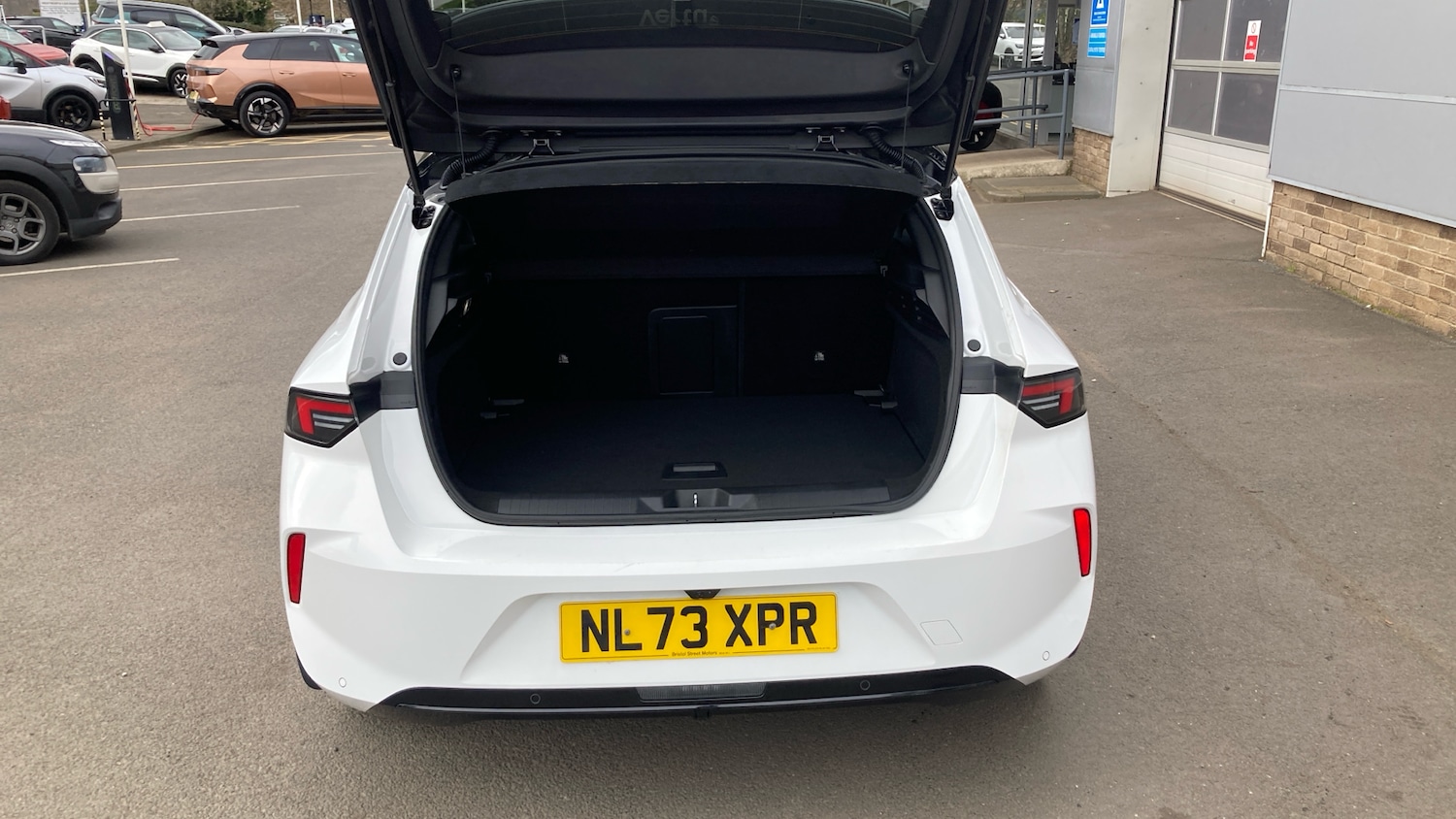 Used Vauxhall Astra 2023 for sale - 78182731: Photo 4