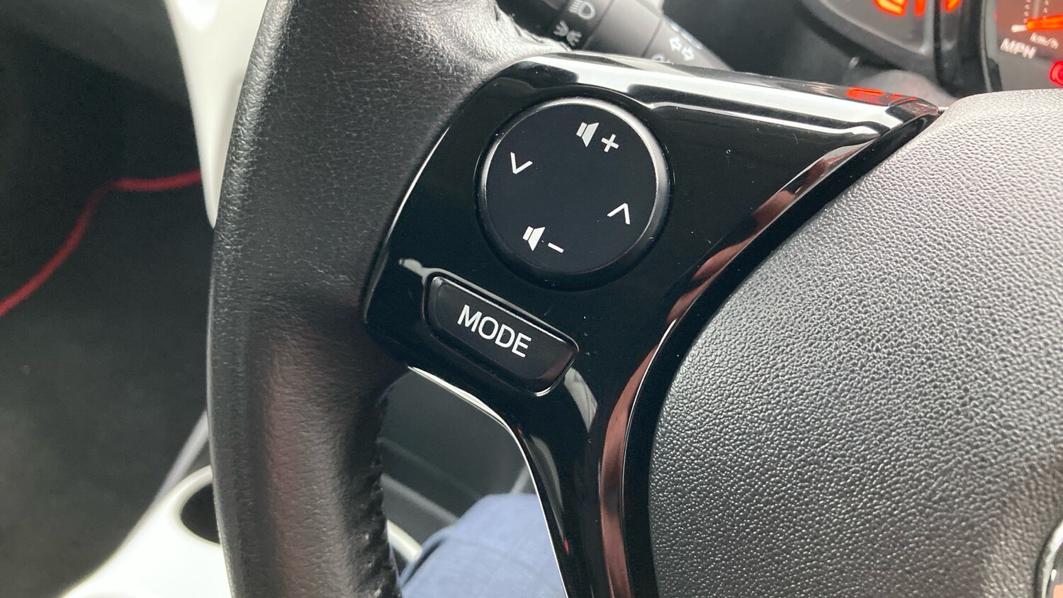 Used Toyota AYGO 2020 for sale - 77528534: Photo 31