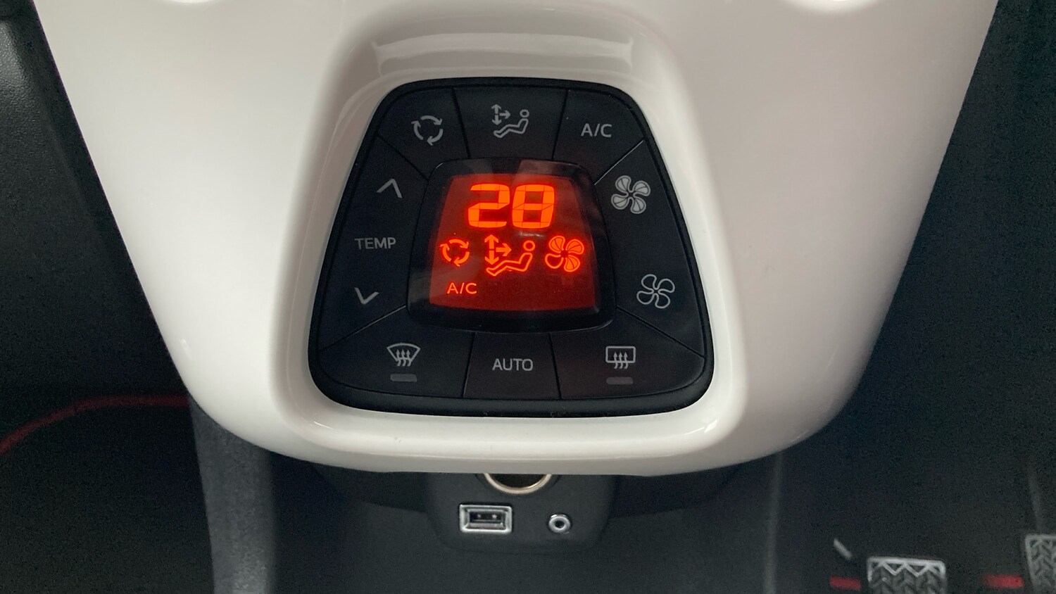 Used Toyota AYGO 2020 for sale - 77528534: Photo 33