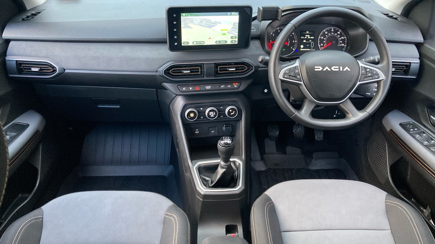 Used Dacia Sandero Stepway 2024 for sale - 76892872: Photo 10