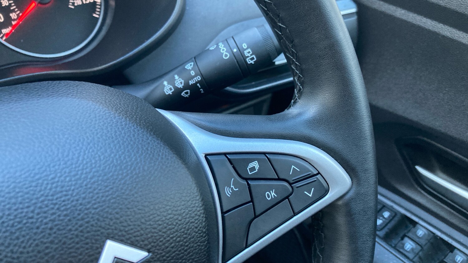 Used Dacia Sandero Stepway 2024 for sale - 76892872: Photo 37