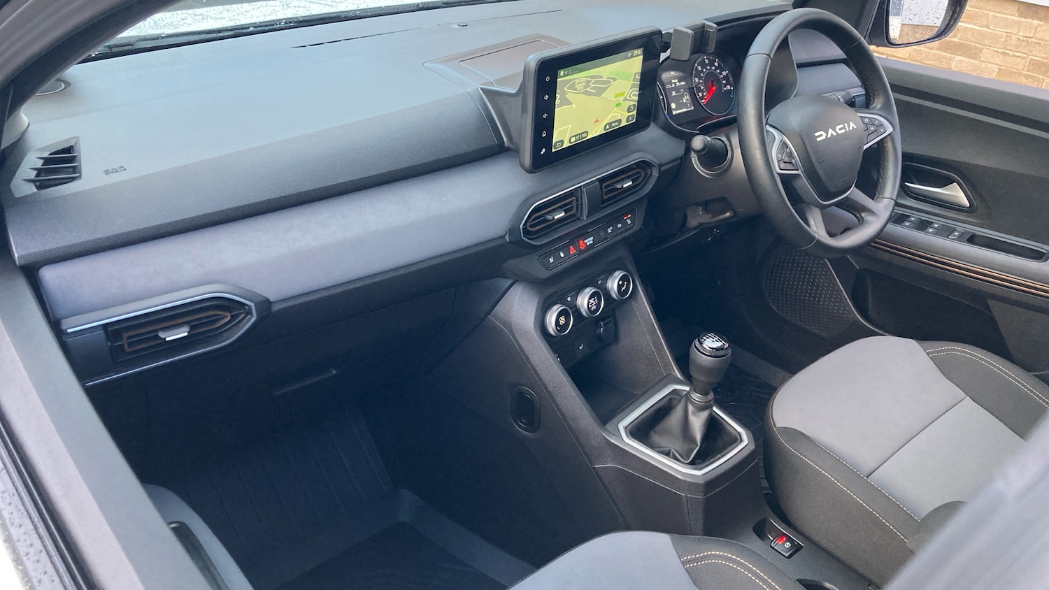 Used Dacia Sandero Stepway 2024 for sale - 76892872: Photo 9