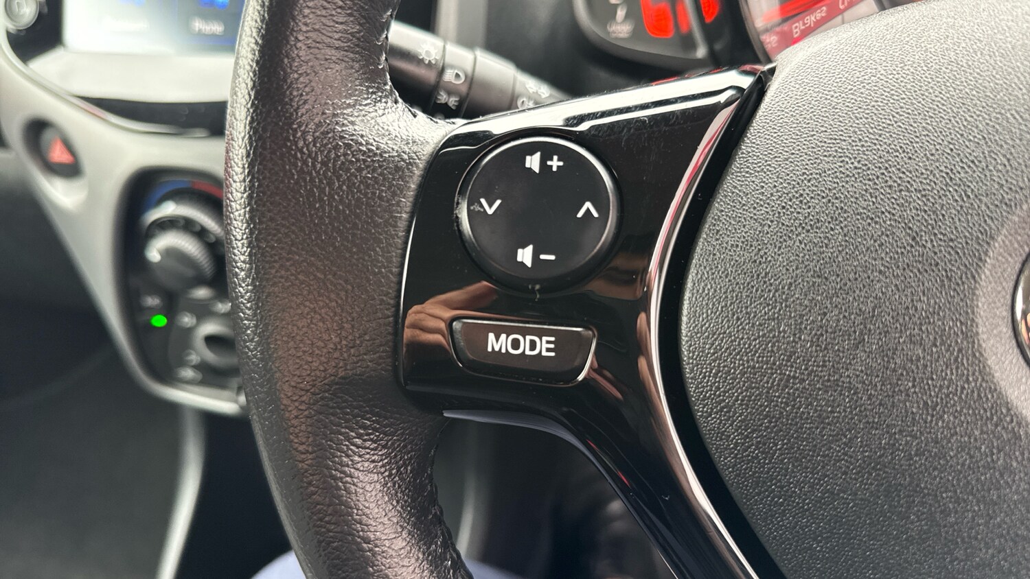 Used Toyota AYGO 2020 for sale - 76343917: Photo 32