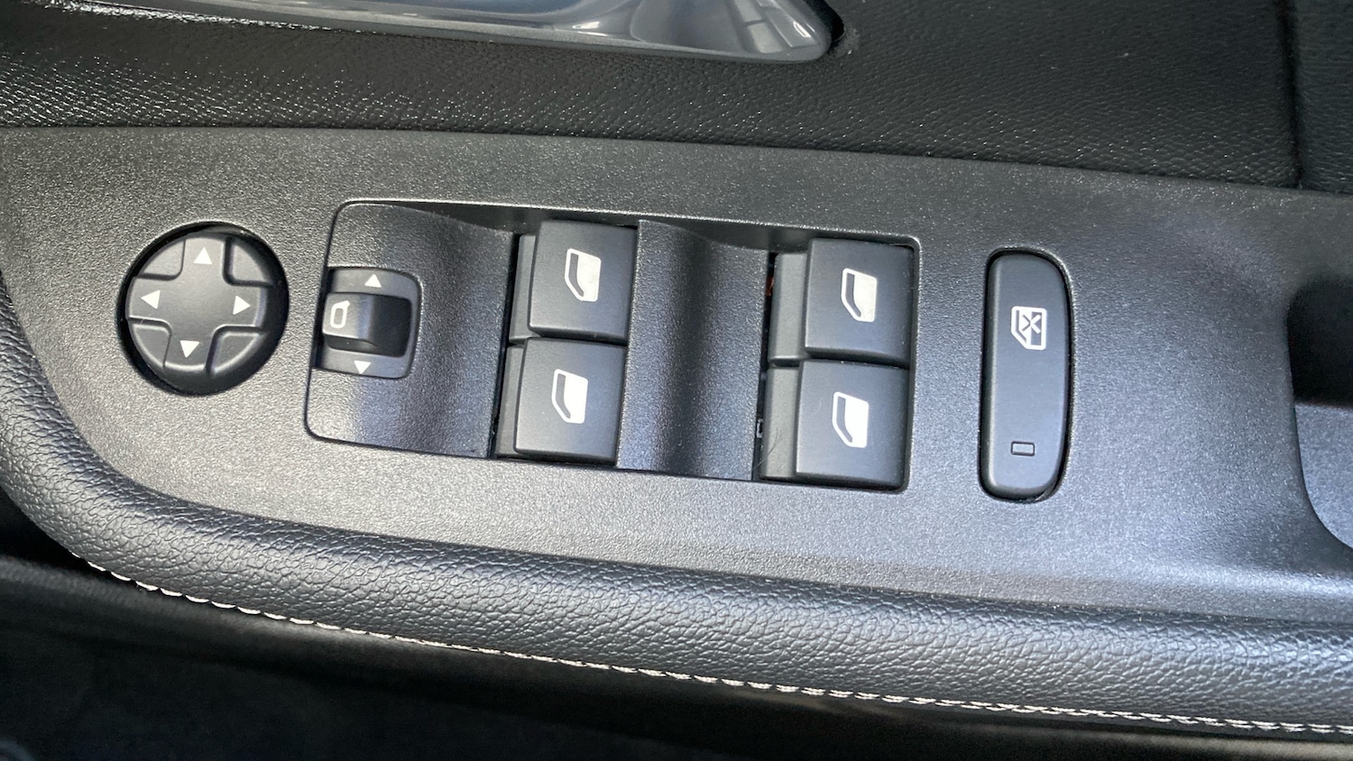 Used Vauxhall Mokka 2023 for sale - 76332749: Photo 25