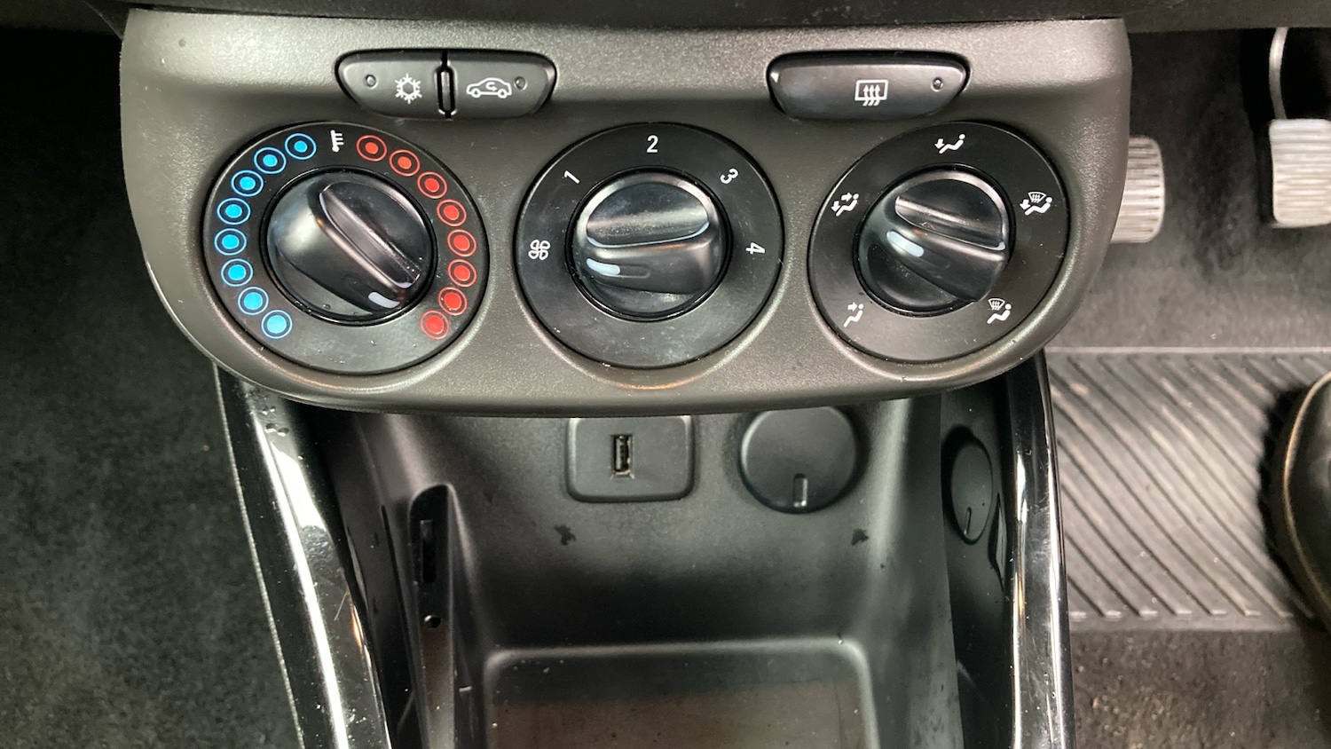 Used Vauxhall ADAM 2019 for sale - 77813334: Photo 30