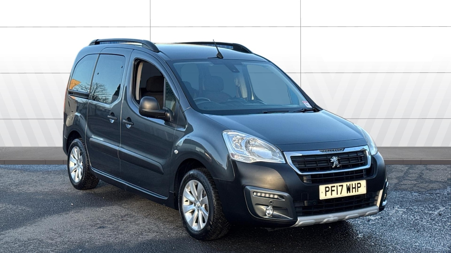 Used Peugeot Partner Tepee 2017 for sale - 76980773: Photo 1
