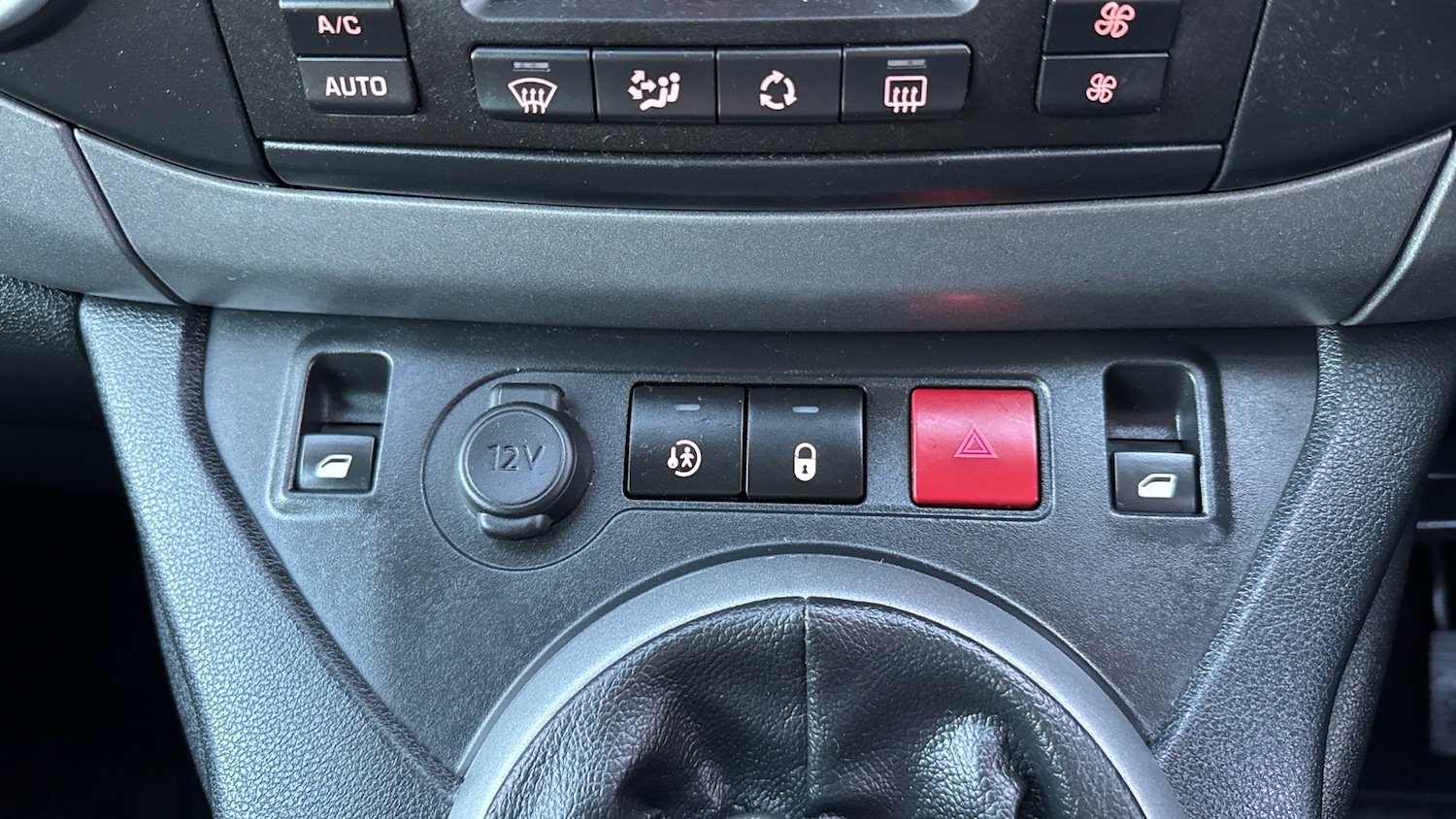 Used Peugeot Partner Tepee 2017 for sale - 76980773: Photo 27